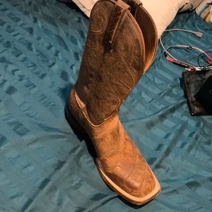 New boots lucchese 9d